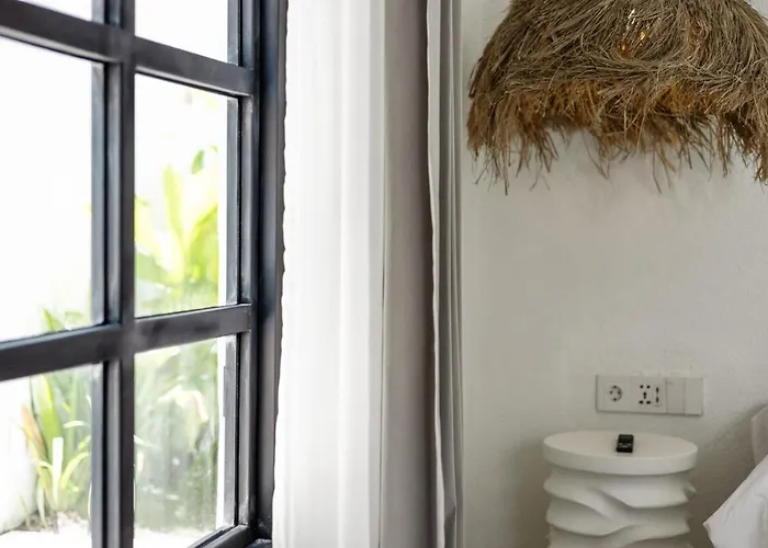All-white With Pool, Sauna, Firepit & Office * Jimbaran