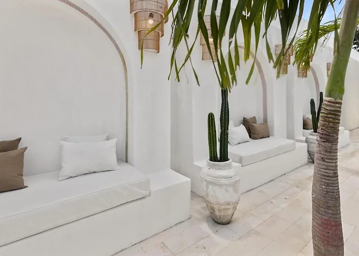 Villa All-white With Pool, Sauna, Firepit & Office